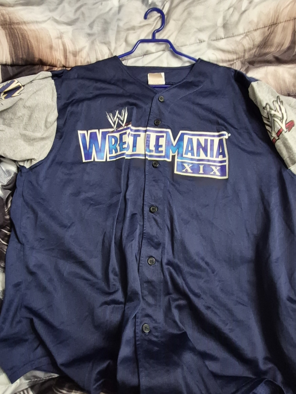🔥 RARE VINTAGE WWE WRESTLEMANIA XIX BASEBALL JERSEY – 2003